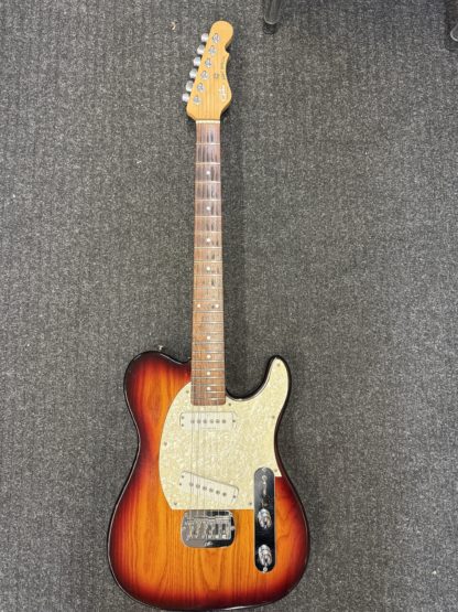 Käytetty G&L Tribute ASAT Special Sunburst Tele sähkökitara