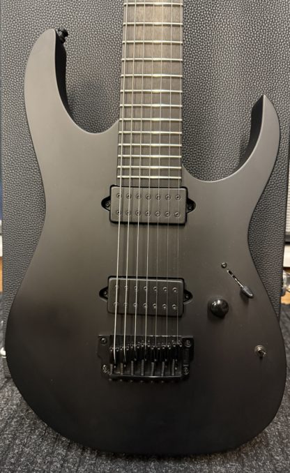 Käytetty Ibanez RGIXL7-BKF Iron Label 7-kielinen baritoni sähkökitara - Image 5