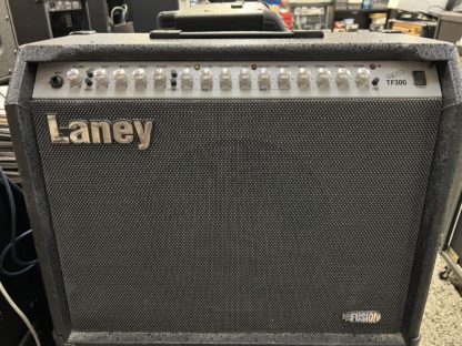 Käytetty Laney TF300 Fusion kitaravahvistin